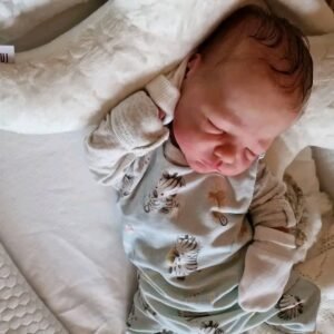 Baby Twinnie 17" Little Infant Girl in Wonderful Dreamland