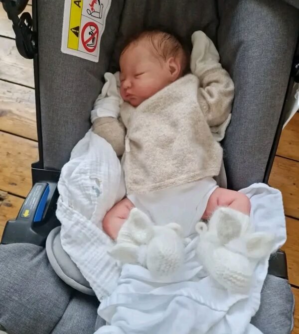 Baby Twinnie 17" Little Infant Girl in Wonderful Dreamland - Image 4